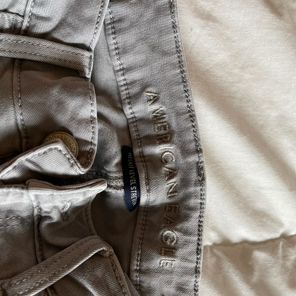 Women’s American eagle jeans - Picture 2 of 3